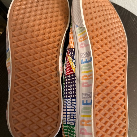Vans LGBTQ+ Pride Slip on Shoes - Picture 4 of 4